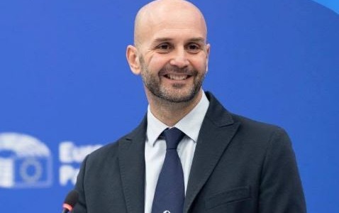 Materie critiche, Procaccini: «L’Ue non affronta la carenza»