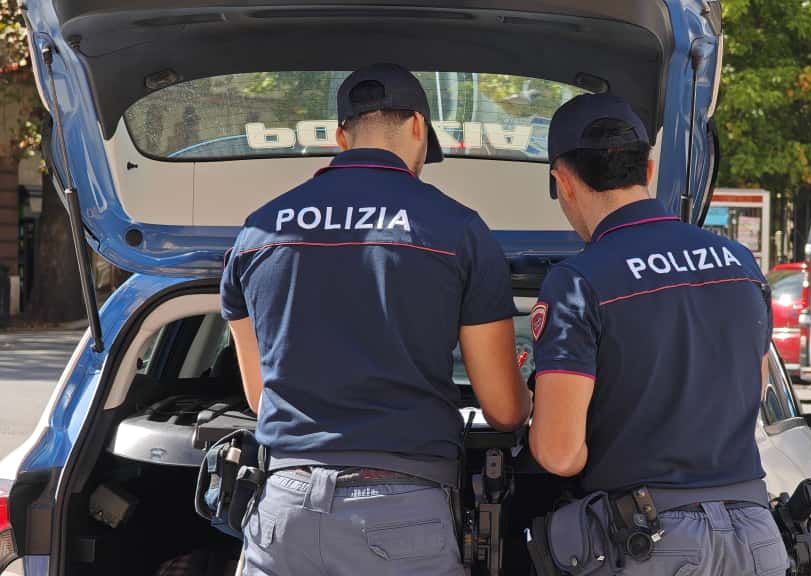 Rapine e furti a Roma: cinque persone arrestate dalla Polizia