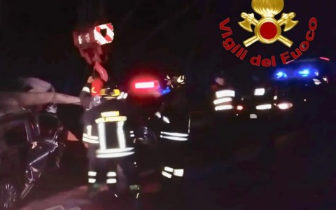Professoressa accoltellata, acquisito il cellulare del 13enne