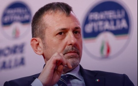 Caso Cospito, per i giudici Delmastro agì per fini politici