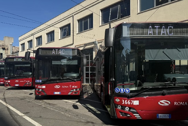 Al via la linea 252: dalla metro B alla Grande Moschea