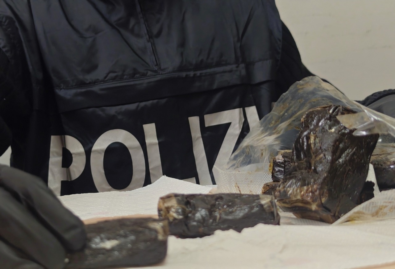 Droga consegnata a domicilio: nove arresti a Roma e sul litorale
