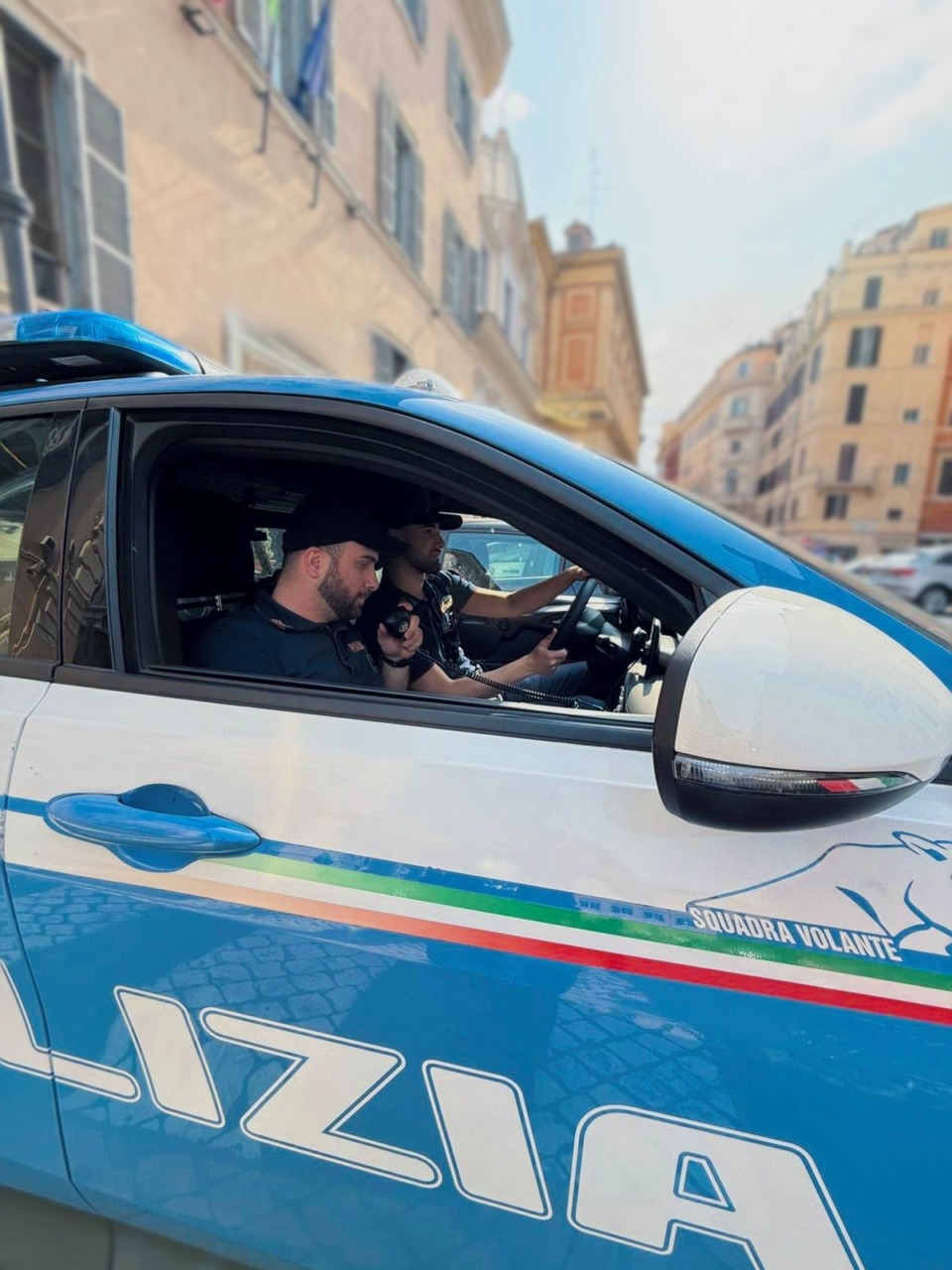 Incendia il negozio dell’ex: arrestato 35enne romano