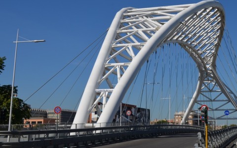 Ponte Spizzichino chiuso per due notti: deviazioni bus