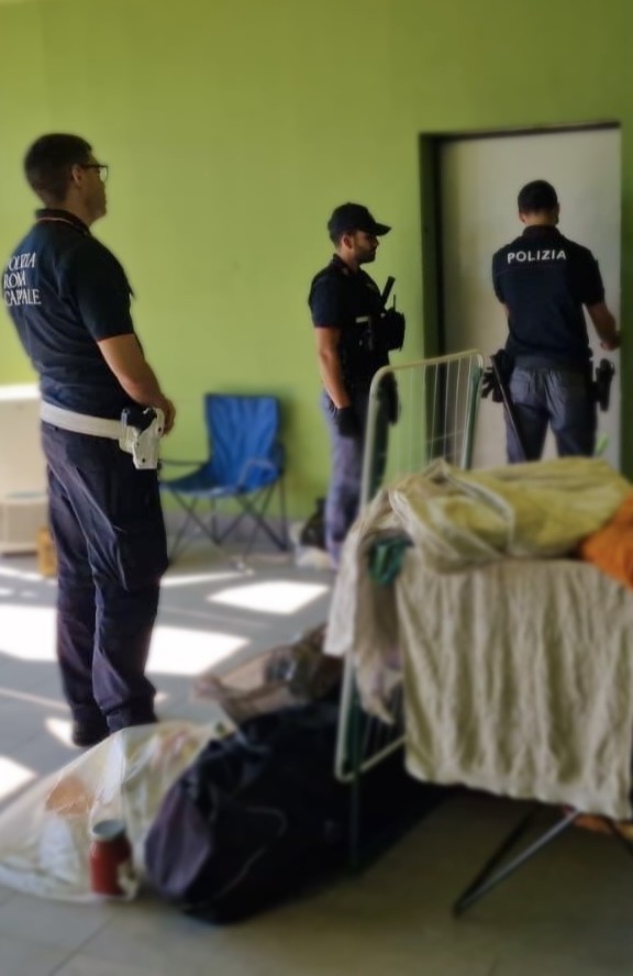 Corviale, sgomberato un appartamento occupato abusivamente