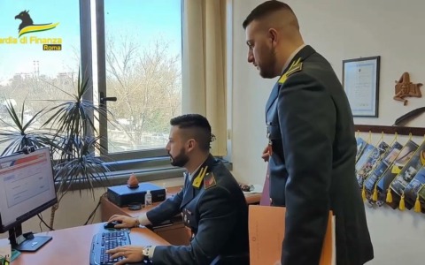 Litorale Nord, scoperti lavoro nero e carburante irregolare