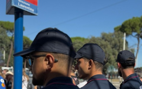 Borseggi a Roma, sette arresti tra metro, bus e monumenti